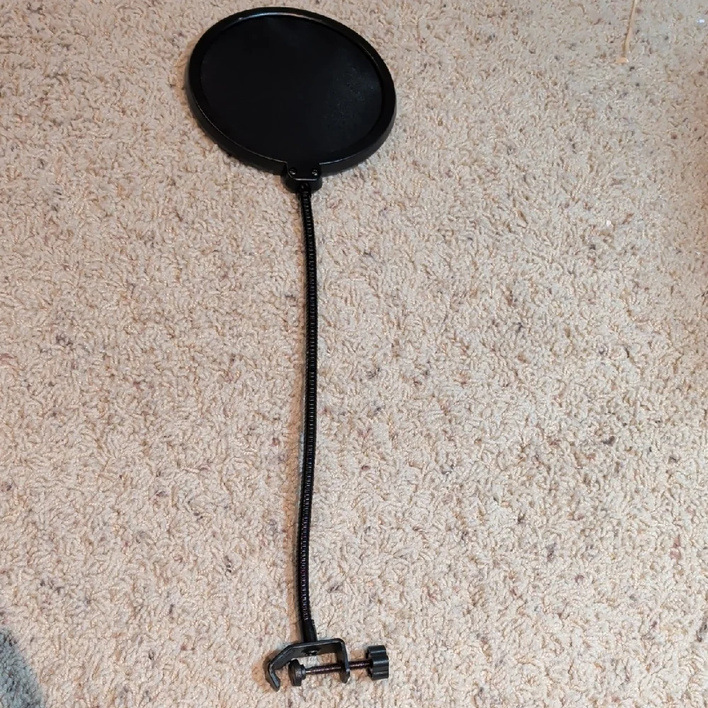 LogAdjustable Black Microphone Arm Stand